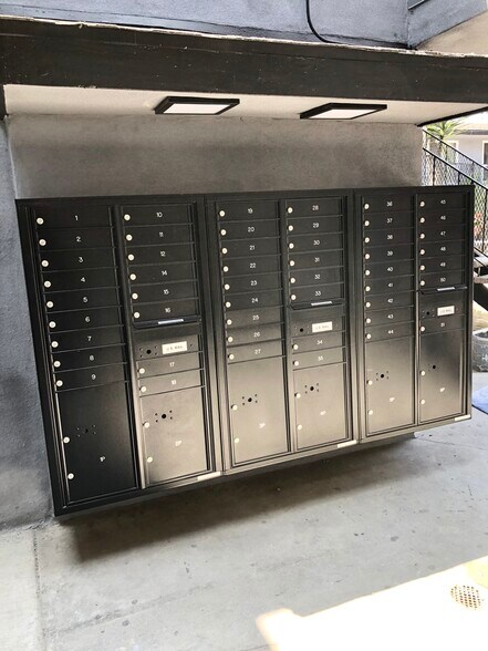More Photos Of 919 S Prairie Ave, Inglewood Apartments For Sale