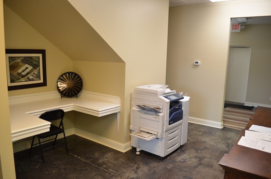 More Photos Of 326 Browns Cove Rd, Ridgeland Office For Sale