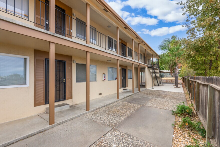 More Photos Of 3609 Fairview Dr, Antioch Apartments For Sale