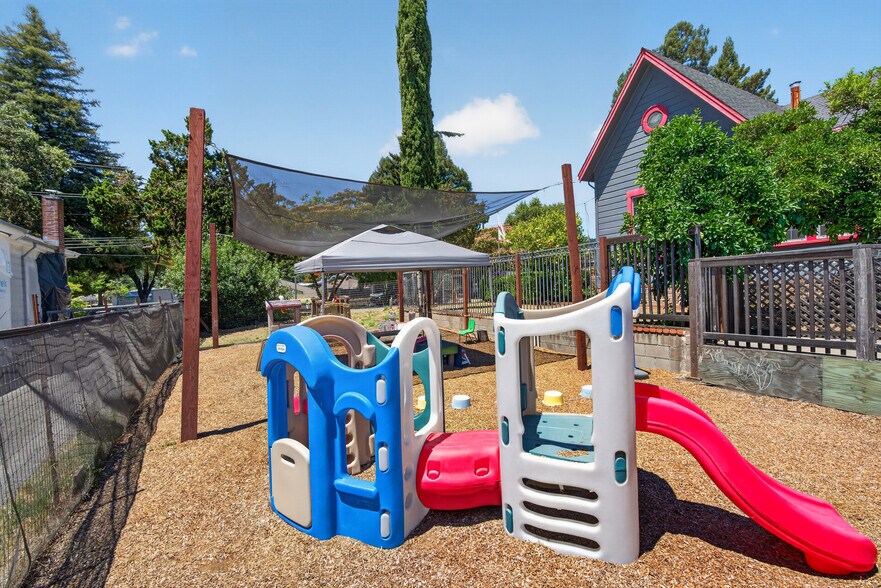 More Photos Of 530 N Cloverdale Blvd, Cloverdale Specialty For Sale