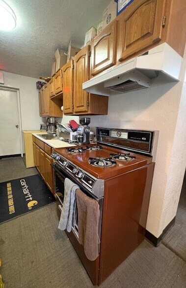 More Photos Of 122 4th St, Pittsburgh Manufacturing For Sale