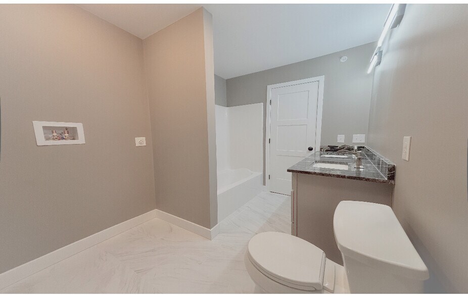 More Photos Of 60 Richards St, Worcester Apartments For Sale