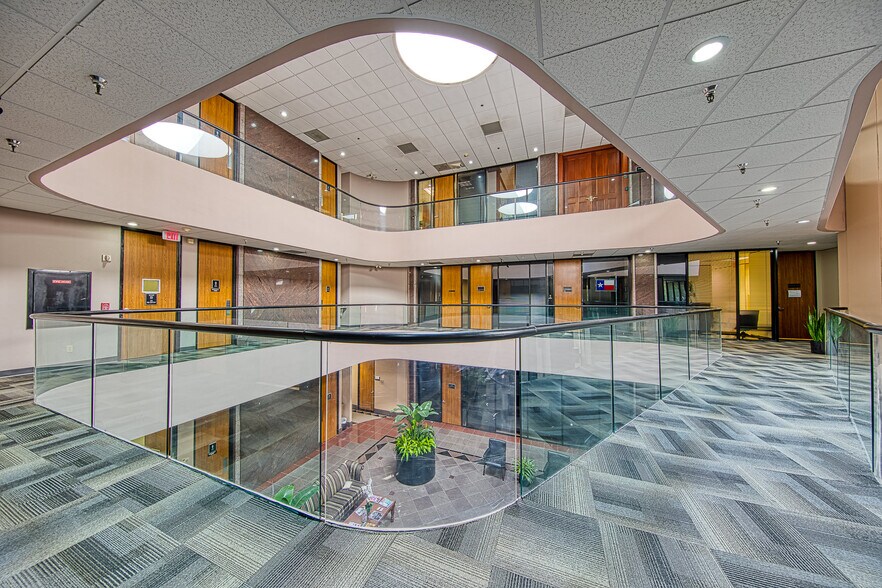 More Photos Of 1300 N Sam Houston Pky E, Houston Office Residential For Lease