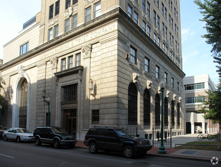 Primary Photo Of 109 Capitol St, Charleston Office Residential For Sale