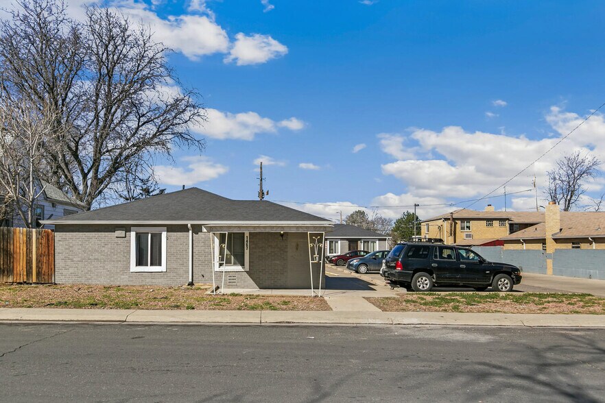 More Photos Of 1467 Joliet St, Aurora Apartments For Sale