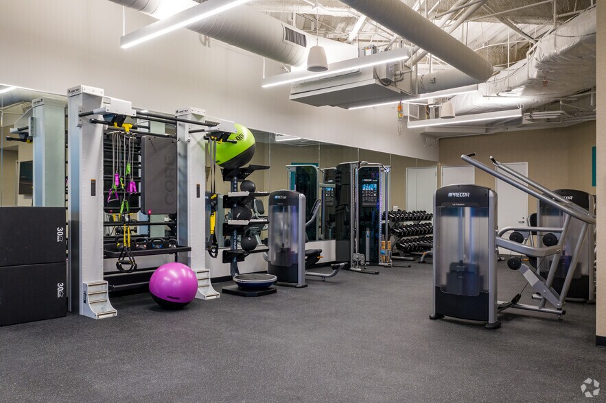 More Photos Of 3070 Bristol St, Costa Mesa Unknown For Lease