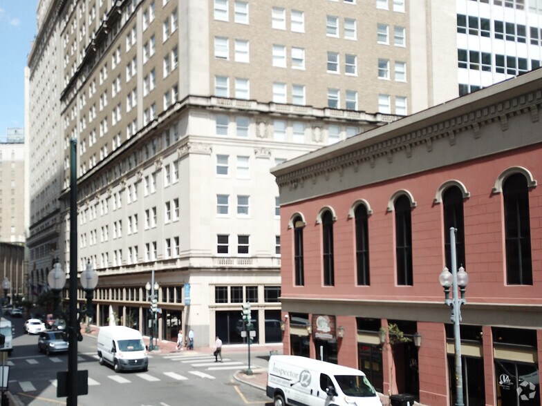 More Photos Of 837 Gravier St, New Orleans Apartments For Lease