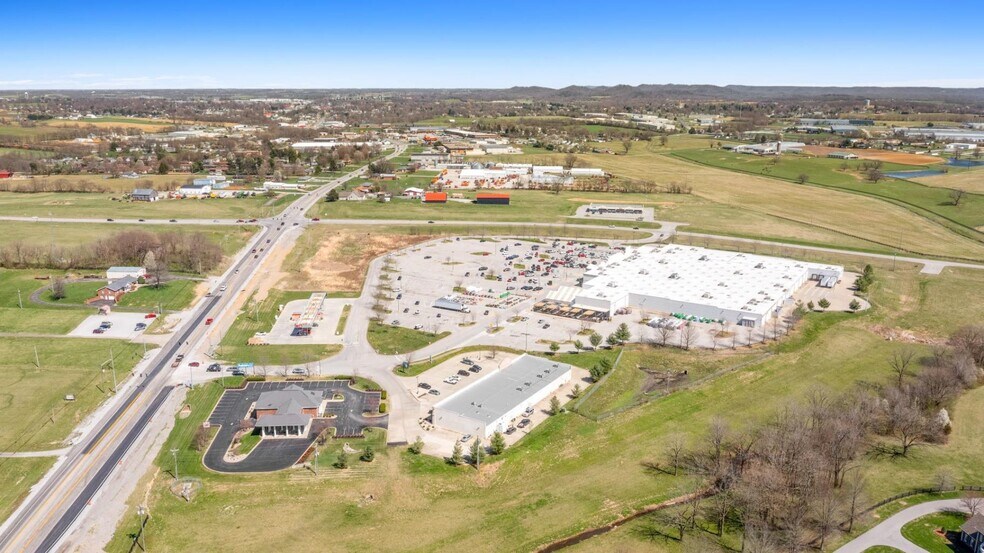More Photos Of 2150-2158 Campbellsville Rd, Lebanon General Retail For Lease
