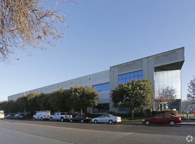 More Photos Of 650 Lenfest Rd, San Jose Warehouse For Lease