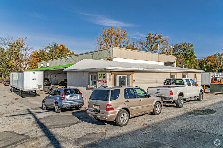 More Photos Of 310-316 Colfax Ave, Clifton Warehouse For Sale