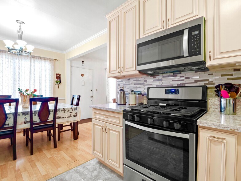 More Photos Of 350 W Wilson Ave, Glendale Apartments For Sale