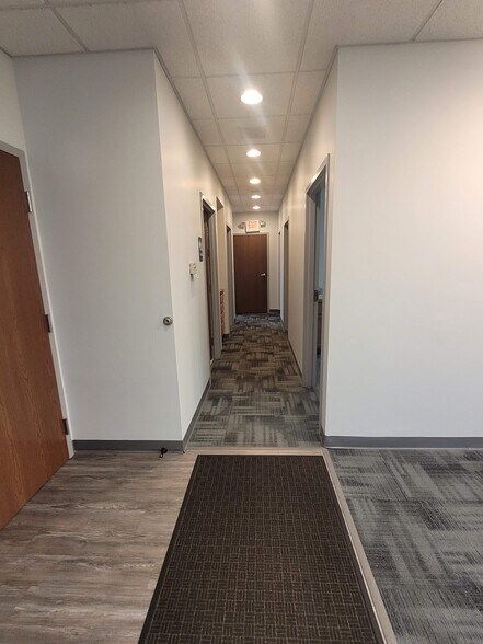 More Photos Of 5797 Beechcroft Rd, Columbus Medical For Lease