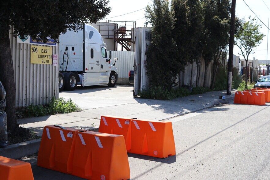 More Photos Of 396 E Compton Blvd, Gardena Land For Lease