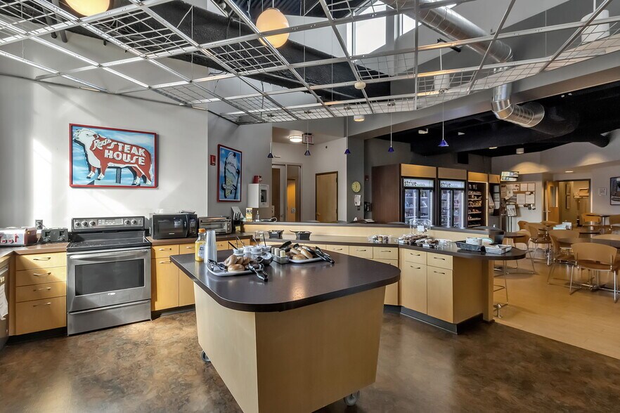 More Photos Of 665 Main St, Buffalo Office For Lease