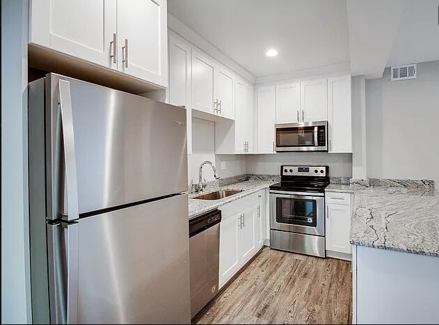 More Photos Of 323 4th St NE, Atlanta Apartments For Sale