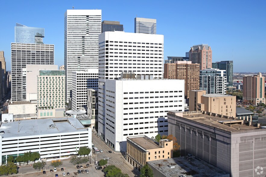 More Photos Of 1301 Fannin St, Houston Office For Lease