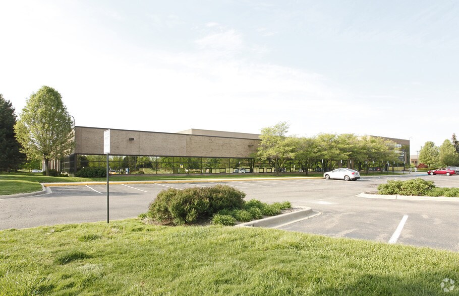 More Photos Of 5225 Auto Club Dr, Dearborn Office For Sale
