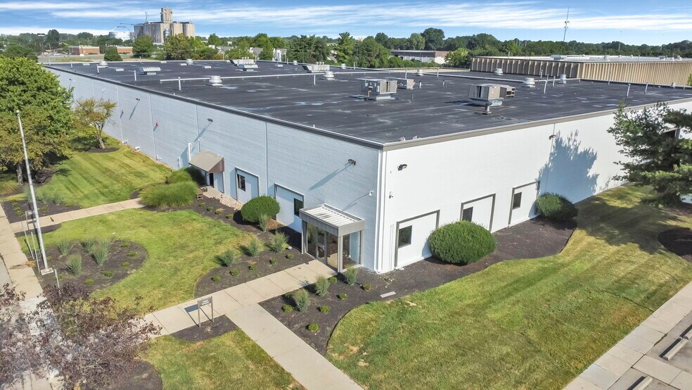 More Photos Of 4500 Groves Rd, Columbus Warehouse For Lease