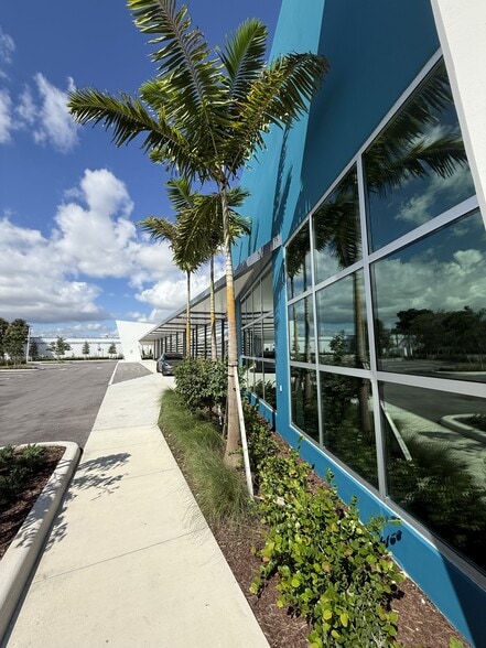 More Photos Of 101 NW 12th St, Pompano Beach Medical For Lease