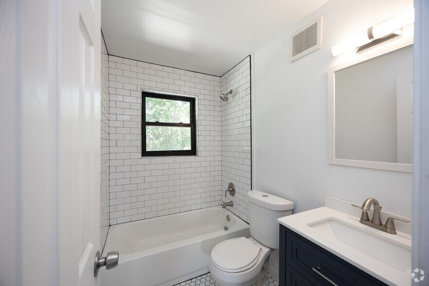 More Photos Of 20 Griffin St, Atlanta Multifamily For Sale