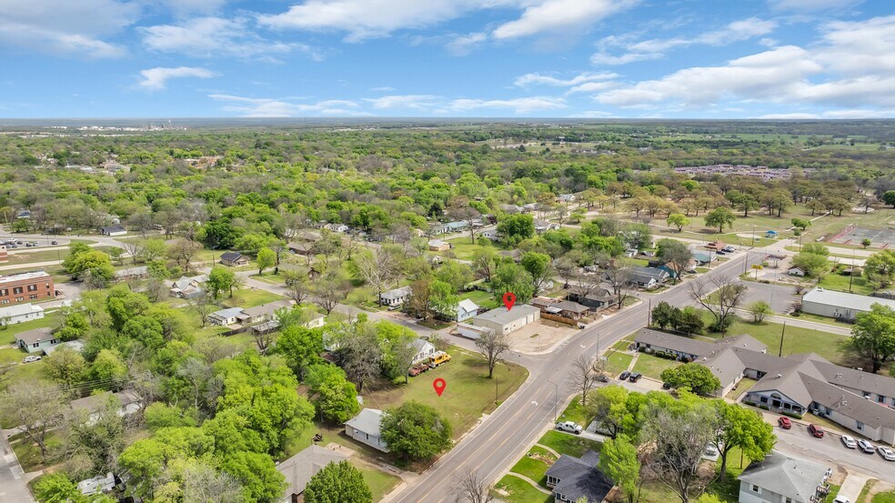 More Photos Of 603 Lake Murray Dr E, Ardmore Flex For Sale