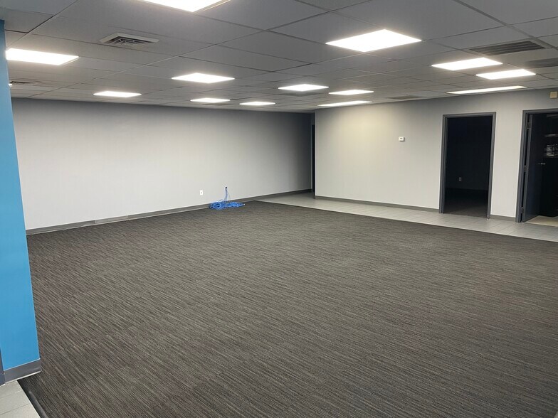 More Photos Of 533 University Blvd, Birmingham Office For Lease
