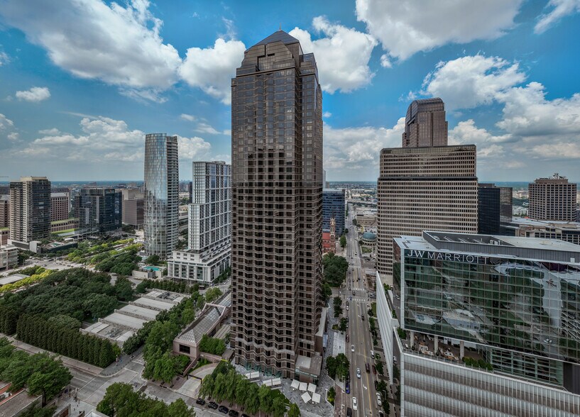 More Photos Of 2001 Ross Ave, Dallas Office For Lease