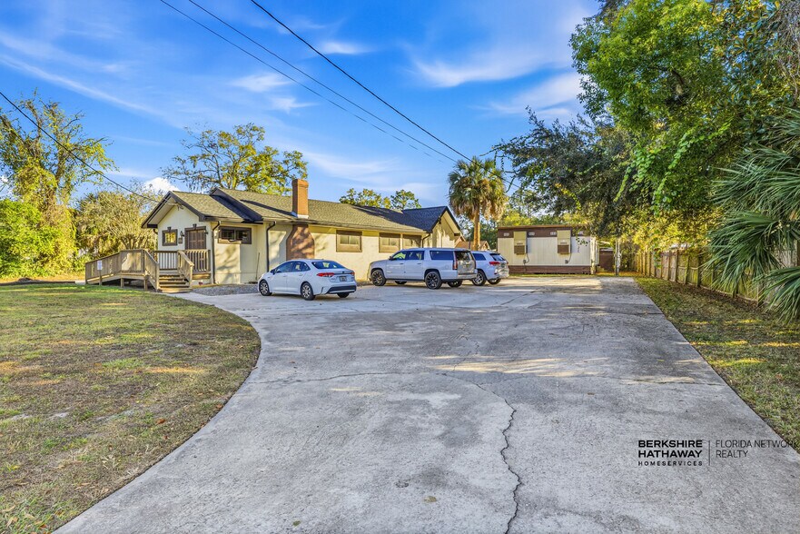 More Photos Of 5876 Old Timuquana Rd, Jacksonville Office For Lease