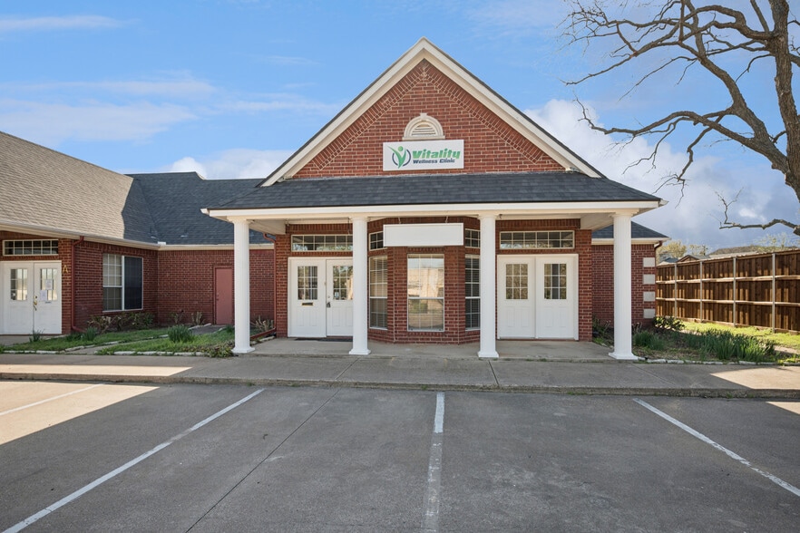Primary Photo Of 6407 Colleyville Blvd, Colleyville Medical For Lease
