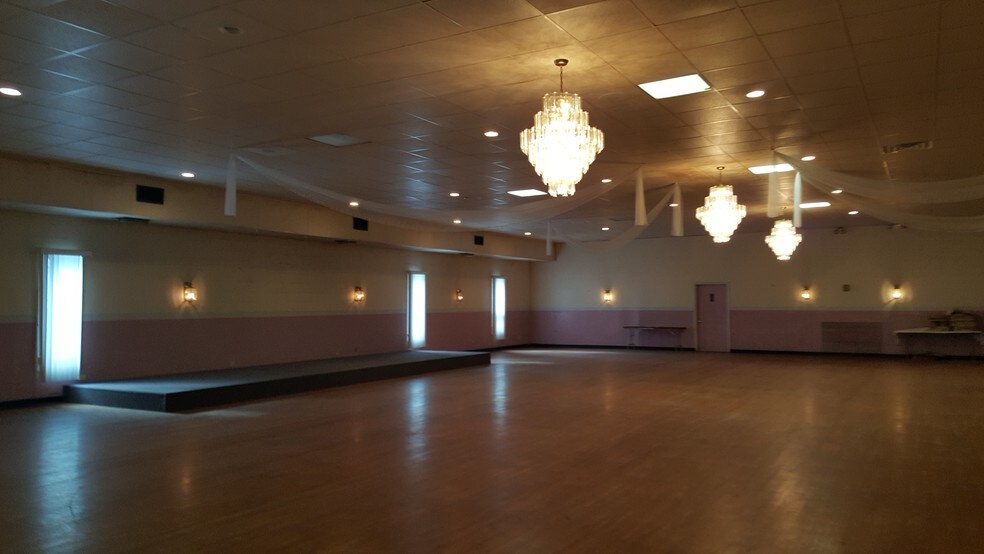 More Photos Of 7897 Taft St, Merrillville Lodge Meeting Hall For Lease
