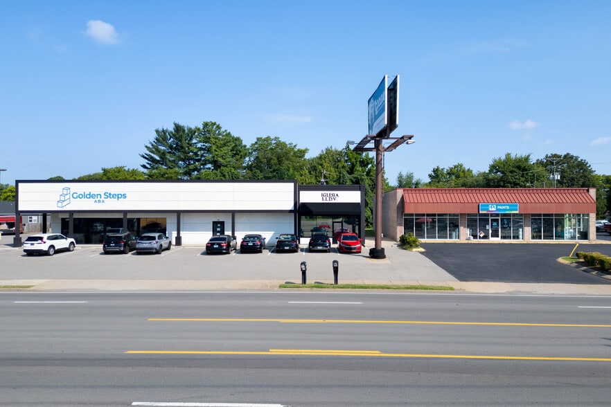 More Photos Of 2210 Wilma Rudolph Blvd, Clarksville Office For Lease