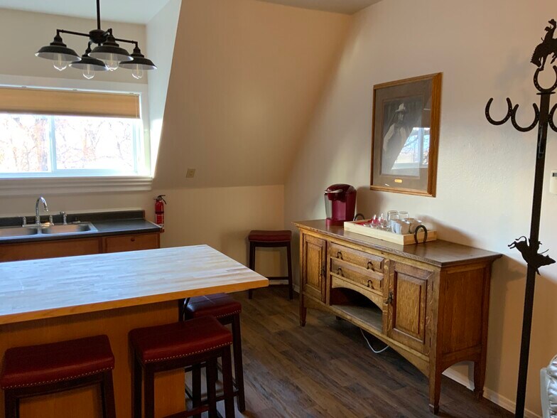 More Photos Of 155 Townsend St, Cedarville Apartments For Sale