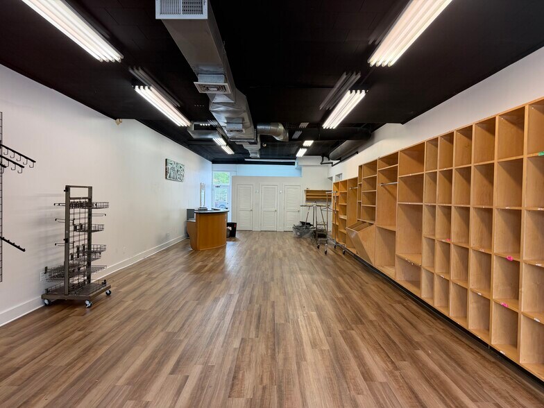 More Photos Of 1207-1219 Broadway, Hewlett Storefront For Lease