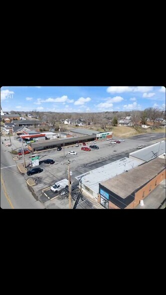 Primary Photo Of 615 E Main St, Scottsville Flex For Sale