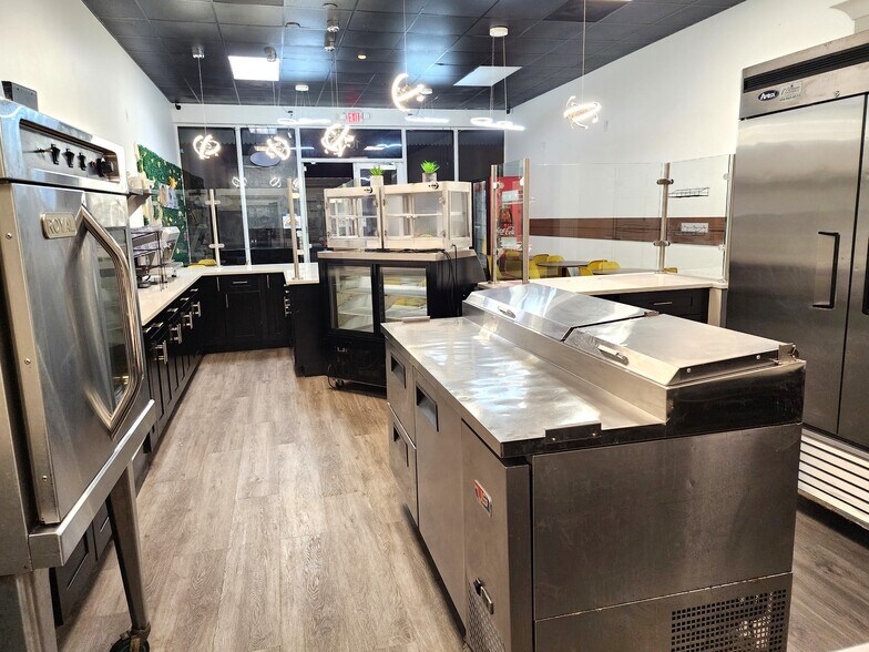 More Photos Of 3007 W Commercial Blvd, Fort Lauderdale Office For Sale