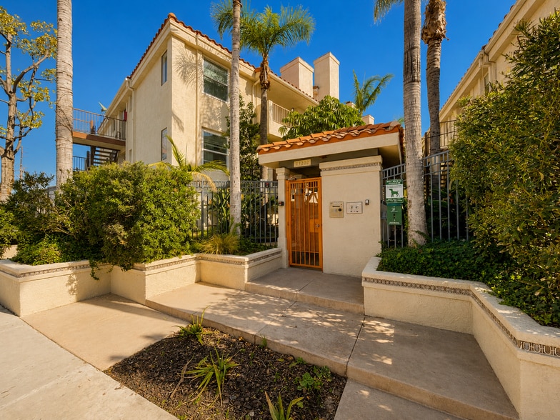 More Photos Of 13202 Downey Ave, Paramount Apartments For Sale