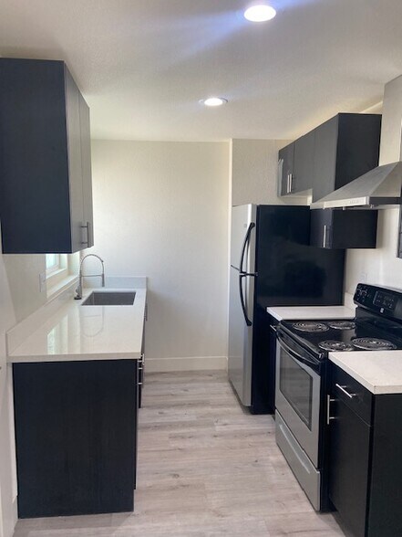 More Photos Of 2001 Fremont St, Las Vegas Apartments For Sale