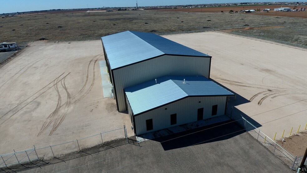 More Photos Of 1508 County Road 1105, Midland Warehouse For Lease