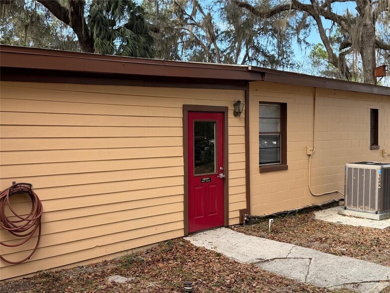 More Photos Of 6505 SW 13th St, Gainesville Office For Lease