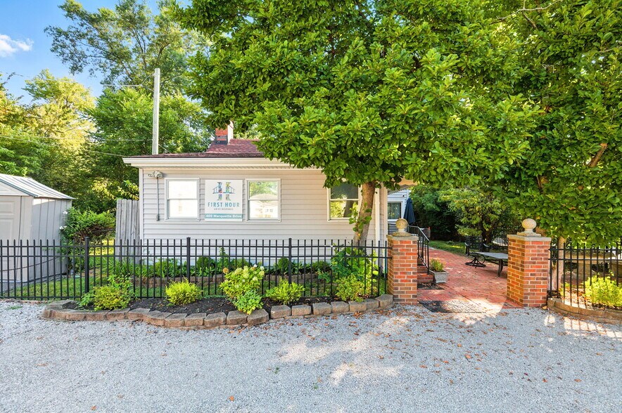 More Photos Of 409 Marquette Dr, Louisville Office For Sale