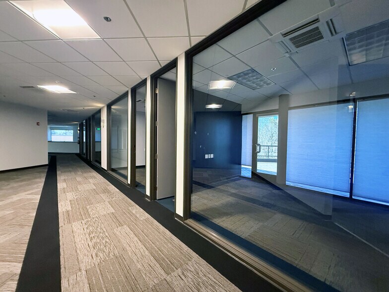 More Photos Of 1330 N Dutton Ave, Santa Rosa Office For Sale