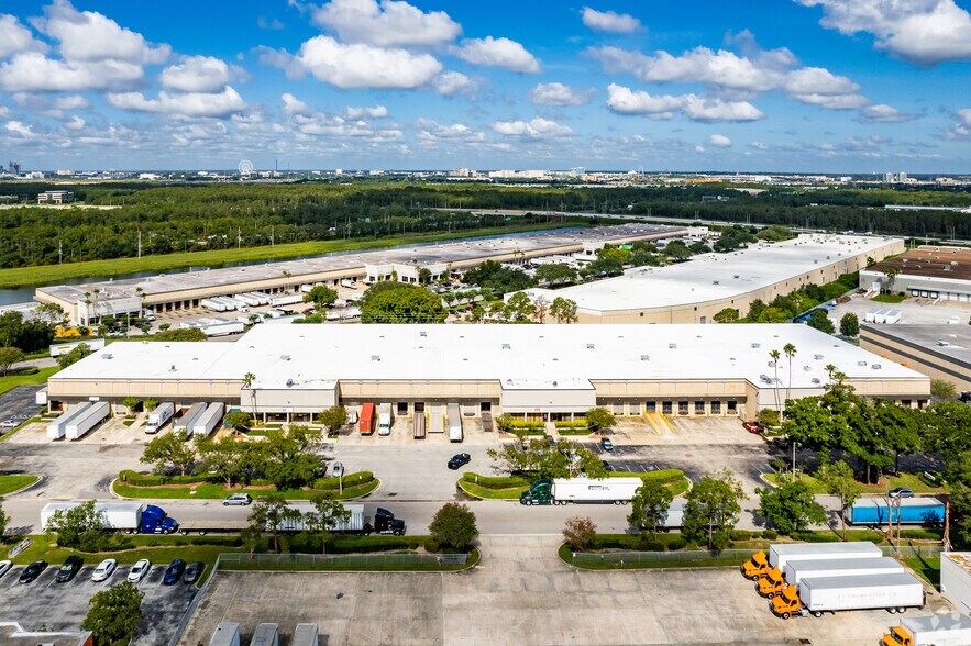 More Photos Of 7550-7584 Brokerage Dr, Orlando Warehouse For Lease