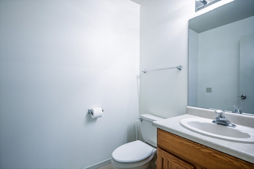 More Photos Of 2220 Nevada West Blvd, Pahrump General Retail For Sale