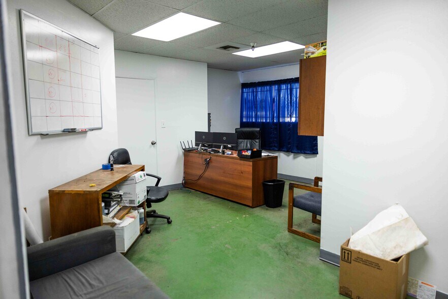 More Photos Of 1825-1841 E Jefferson St, Phoenix Warehouse For Sale