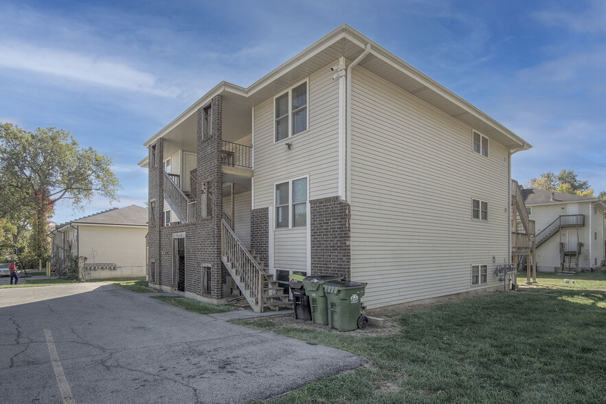 More Photos Of 9201 E 54th St, Raytown Apartments For Sale