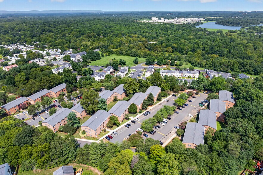 More Photos Of 7500 Prince Cole Ct, Manassas Apartments For Sale