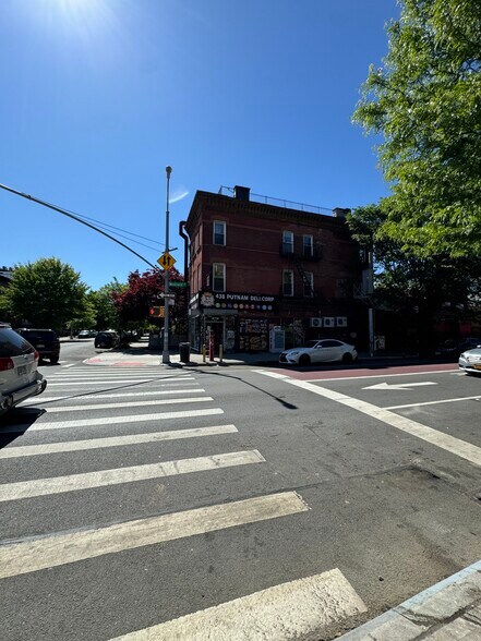 More Photos Of 293 Putnam, Brooklyn General Retail For Lease