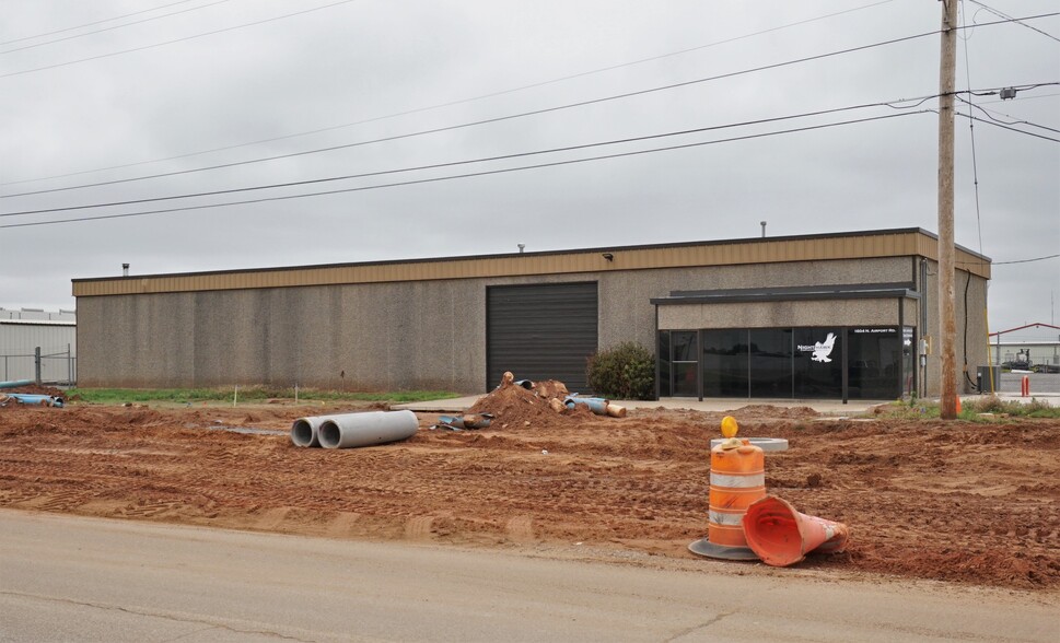 Primary Photo Of 1604 N Airport Rd, Weatherford Industrial For Sale