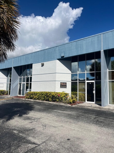 More Photos Of 16155 SW 117th Ave, Miami Light Distribution For Sale