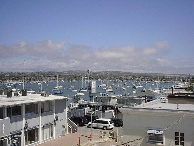 More Photos Of 303 Main St, Newport Beach Apartments For Lease